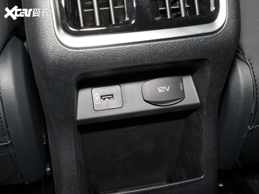 2022vB70 2.0T ԄS