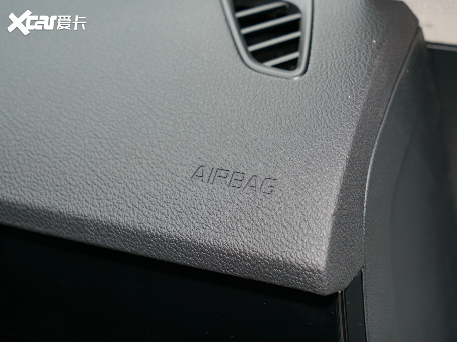 2022vB70 2.0T ԄS