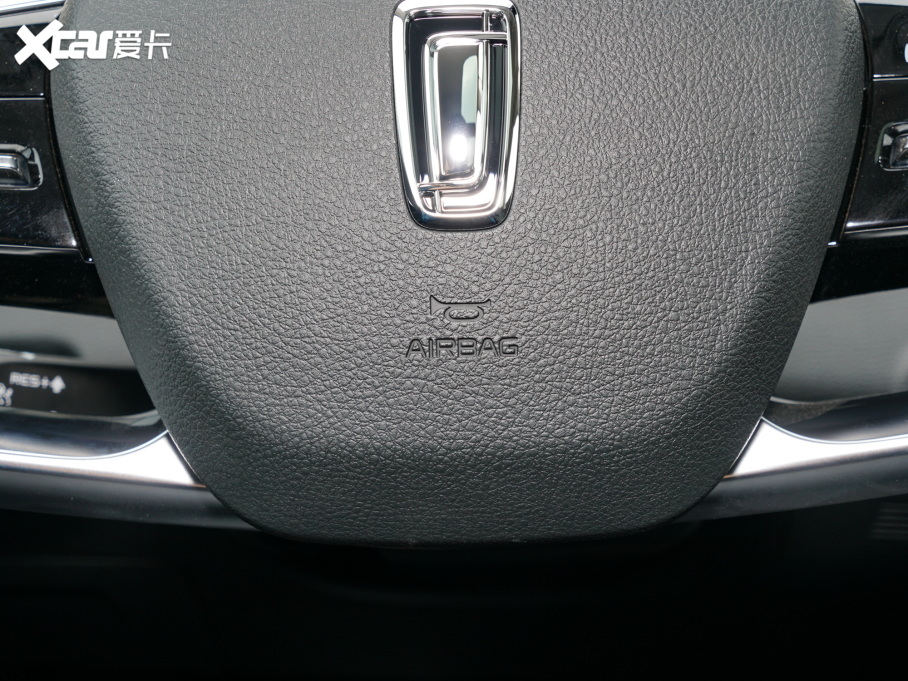 2022vB70 2.0T ԄS