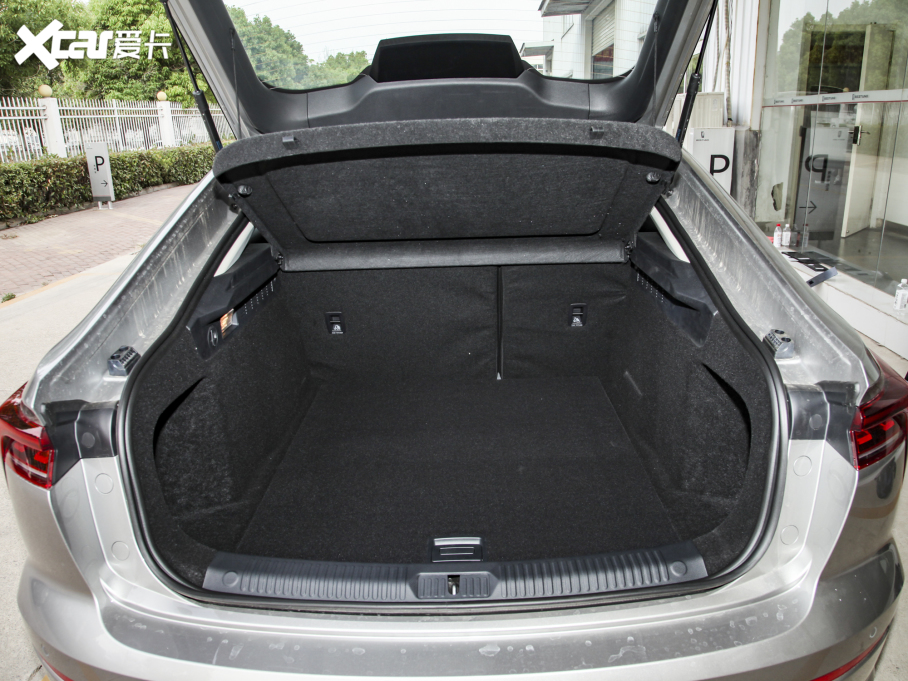 2022vB70 1.5T ԄӘ