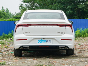 2022款2.0T 自动驭享型 正后	