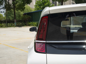 2022а 100kW 419km ^