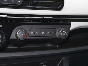 2022а 100kW 419km {(dio){(dio)(ji)