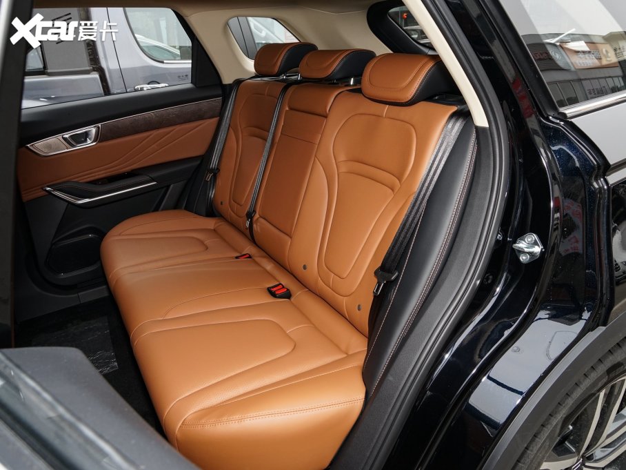 2023vT99 2.0T Ԅͣ8AT