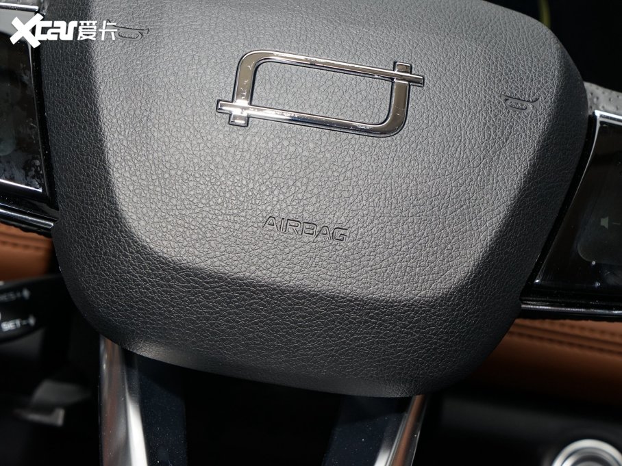 2023vT99 2.0T Ԅͣ8AT