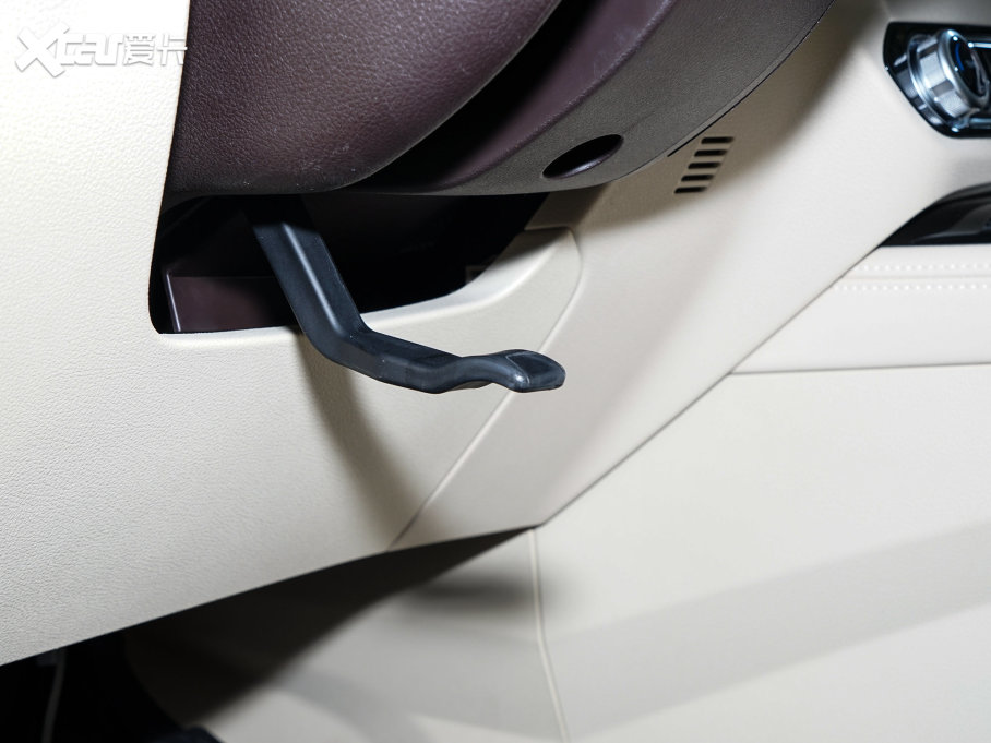 2023vT77 1.5T Ԅ(dng)A