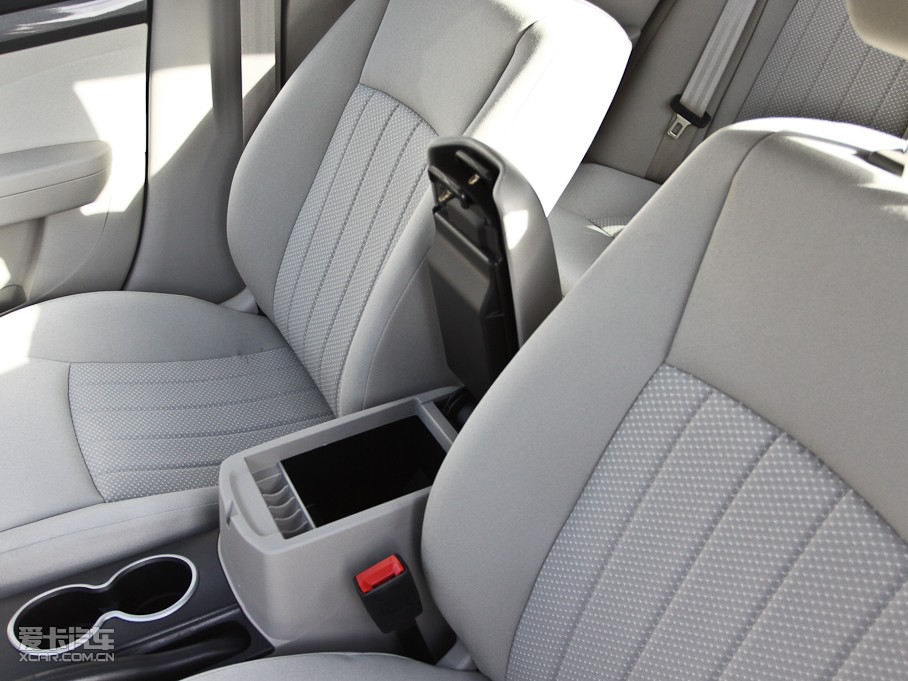 2010vB70 2.0L Ԅӕrа