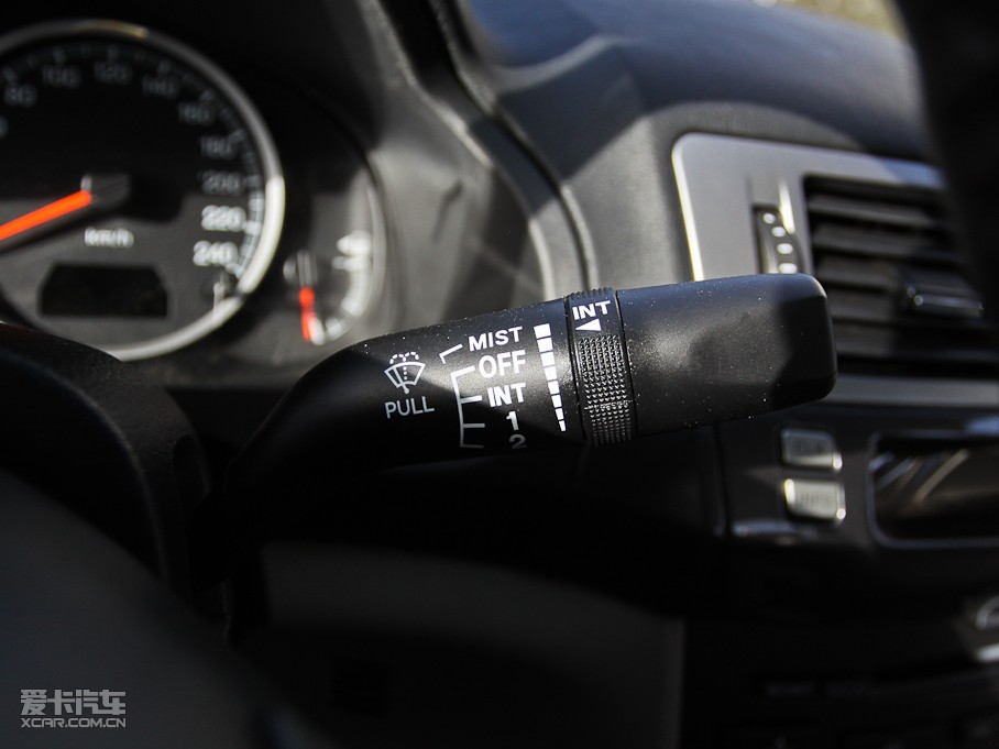 2010vB70 2.0L քӕrа