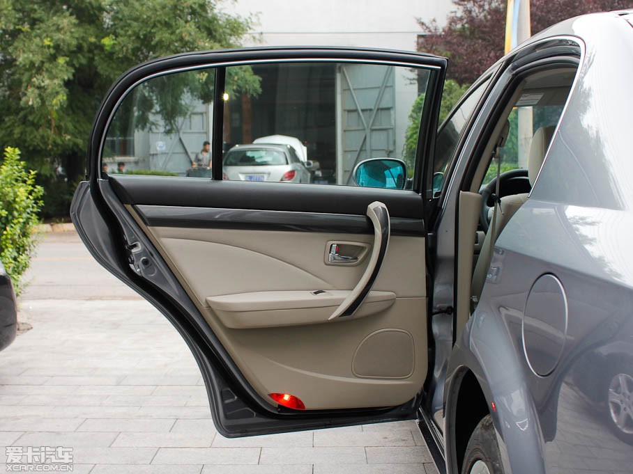 2011vB70 2.0L Ԅӕrа