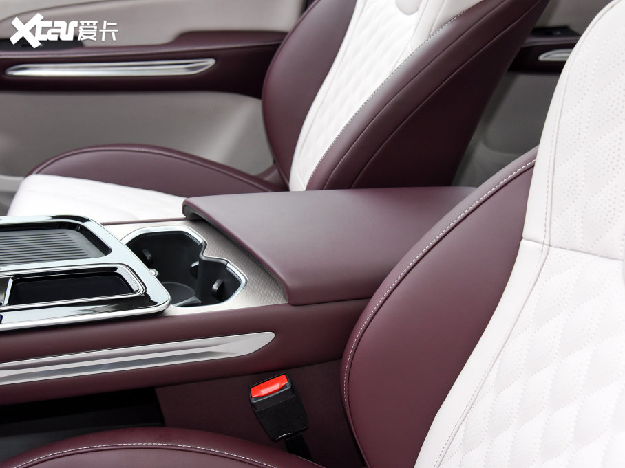 2023vT90 2.0T ԄŞ