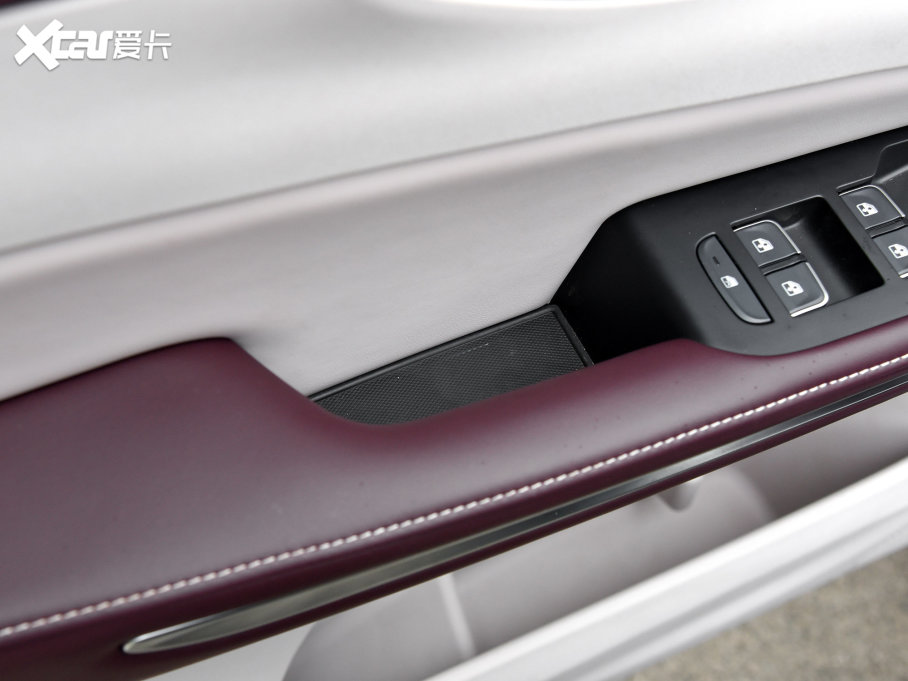 2023vT90 2.0T ԄŞ