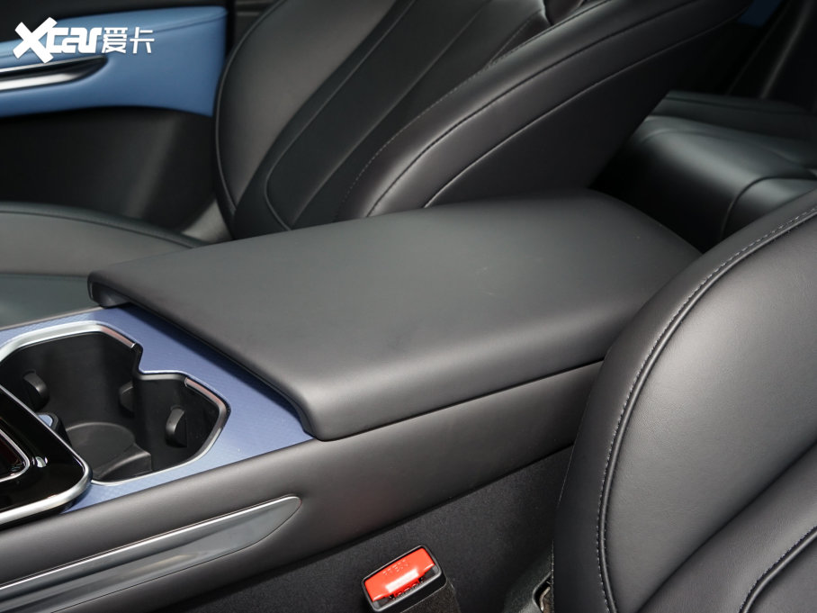 2023vT90 1.5T DCT ԄӺA