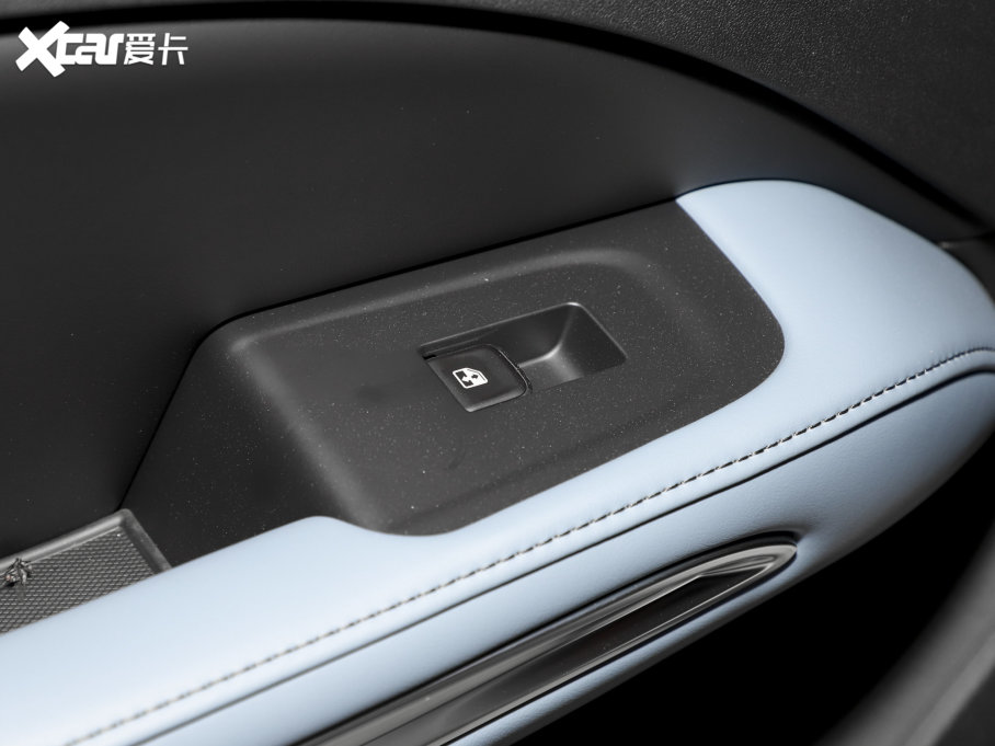 2023vT90 1.5T DCT Ԅm