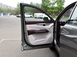 20232.0T ԄŞ {λ܇T