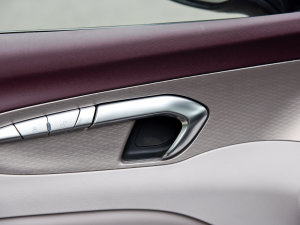 20232.0T Ԅ(dng)Ş п؅^(q)