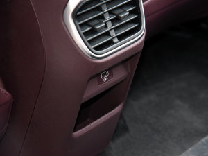 20232.0T Ԅ(dng)Ş п؅^(q)