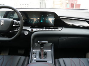 2023款1.5T 自动飞跃款 中控台