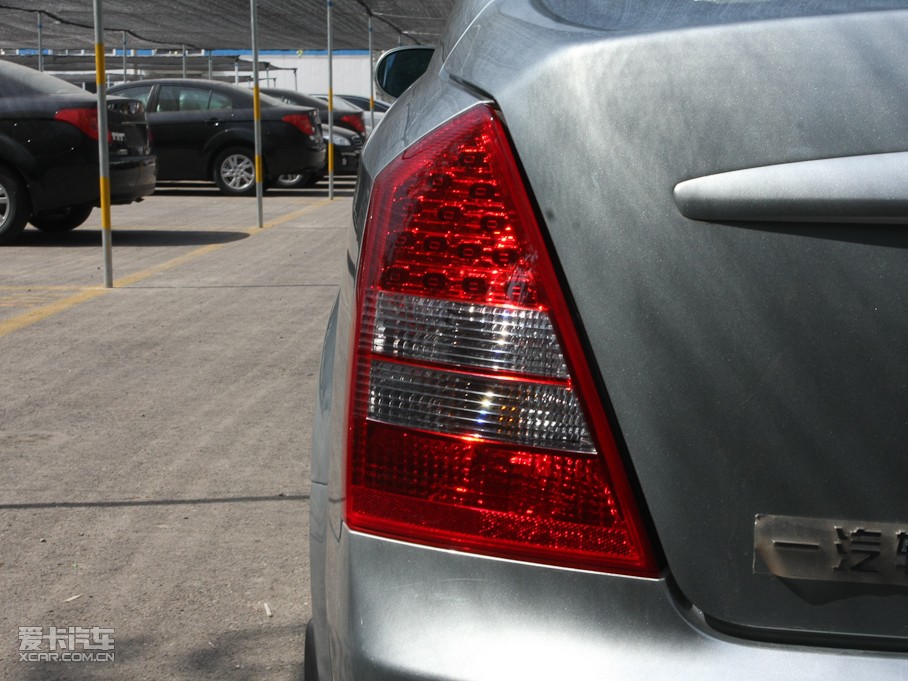 2011vB70 2.3L Ԅb