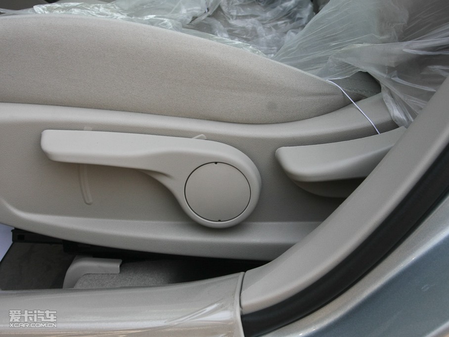 2011vB70 2.3L Ԅb