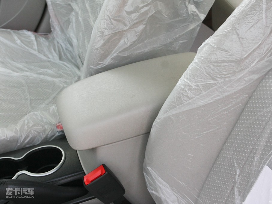 2011vB70 2.3L Ԅb