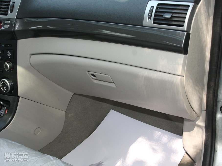 2011vB70 2.3L Ԅb