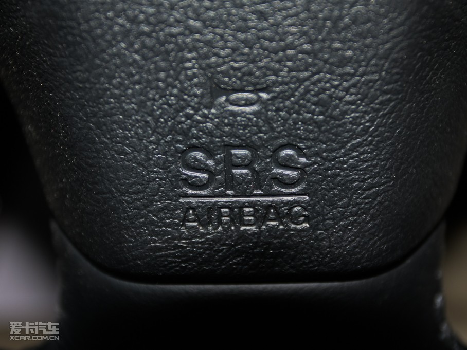 2011vB70 2.3L Ԅb