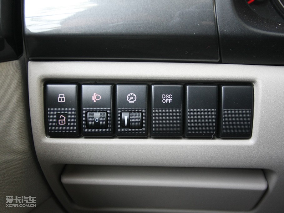 2011vB70 2.3L Ԅb