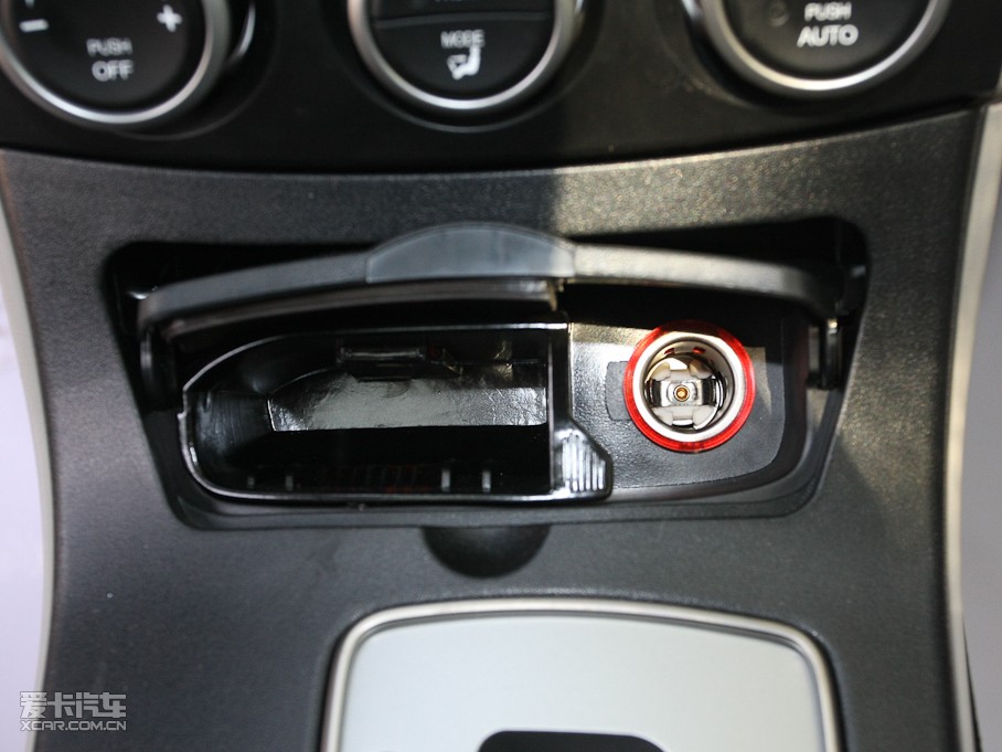 2011vB70 2.3L Ԅb