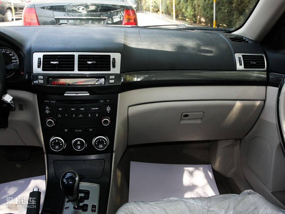 2011vB70 2.3L Ԅb