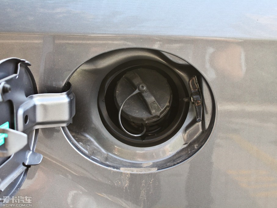 2011vB70 2.0L ք(dng)r(sh)а