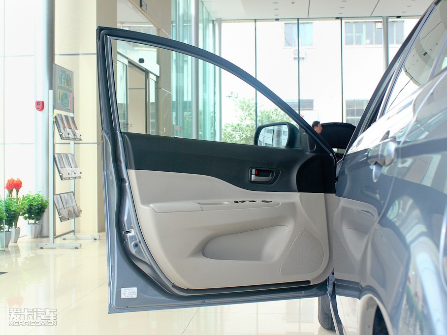 2011vB50 1.6L Ԅ(dng)촰