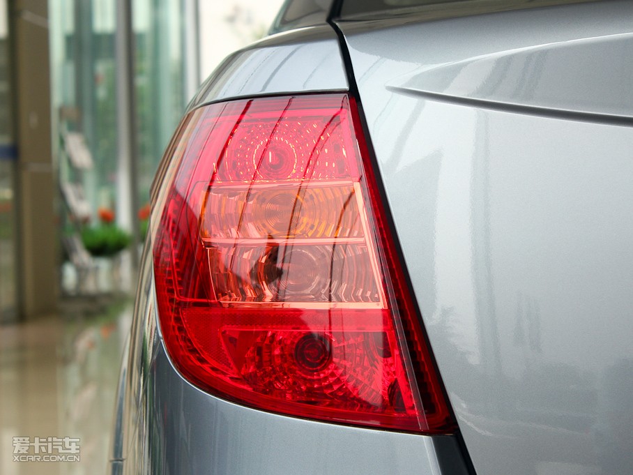 2011��vB50 1.6L �Ԅ��촰��