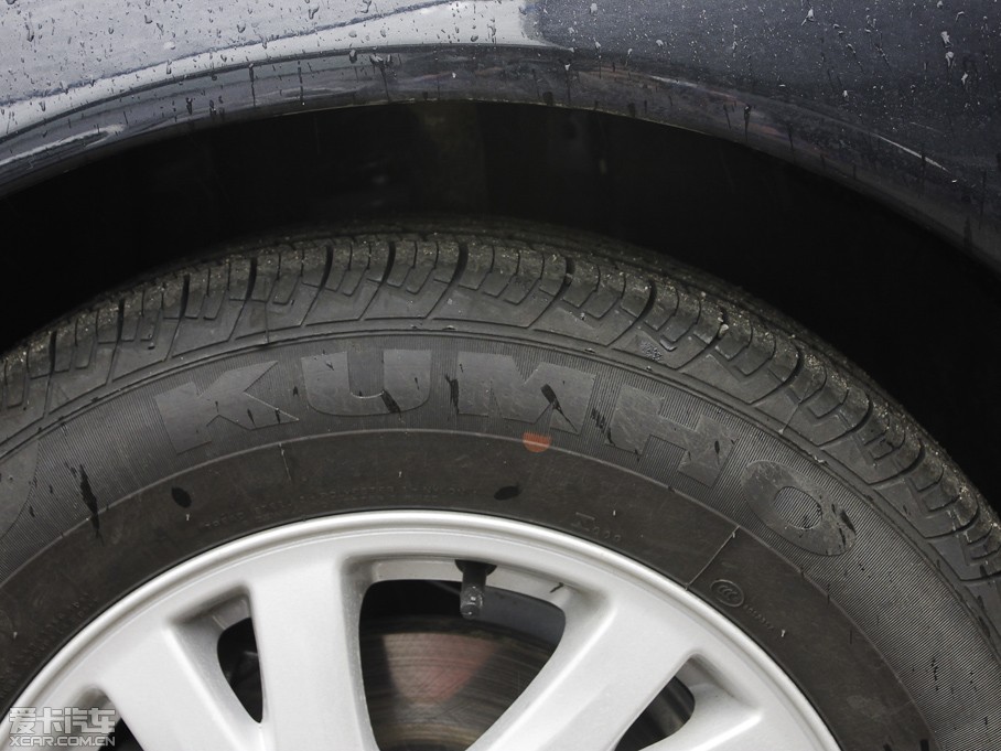 2011��vB50 1.6L �ԄӺ��A��