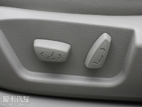 奔騰 2011款奔騰B50