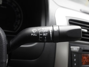 2011款1.6L 自动豪华版 中控区