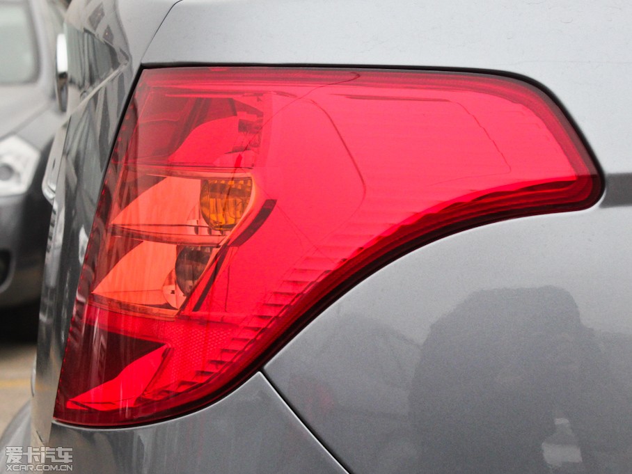 2012vB50 1.6L Ԅ(dng)A