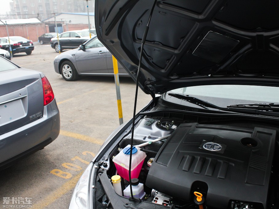 2012��vB50 1.6L �ԄӺ��A��