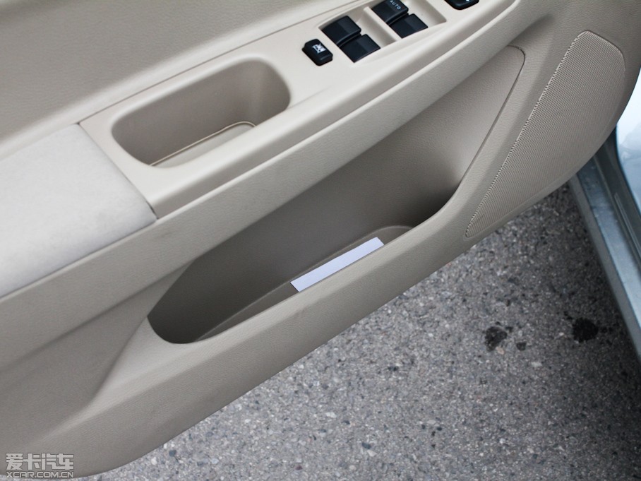 2012��vB50 1.6L �քӕr�а�