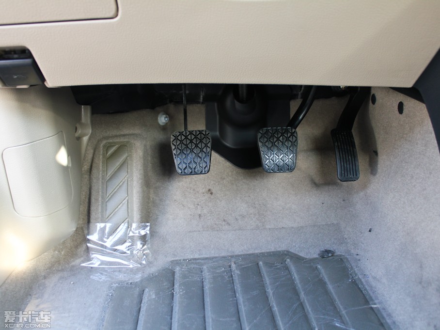 2012��vB50 1.6L �ք��촰��