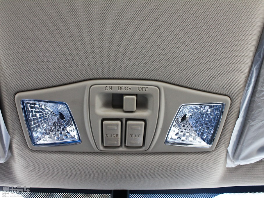 2012��vB50 1.6L �ք��촰��