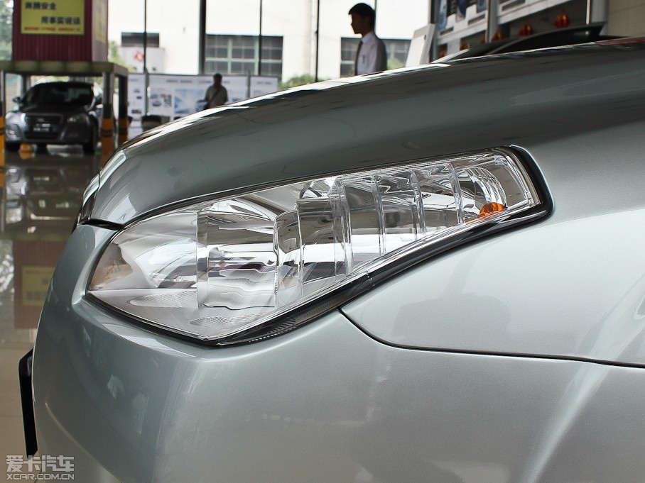 2012��vB50 1.6L �Ԅ��촰��