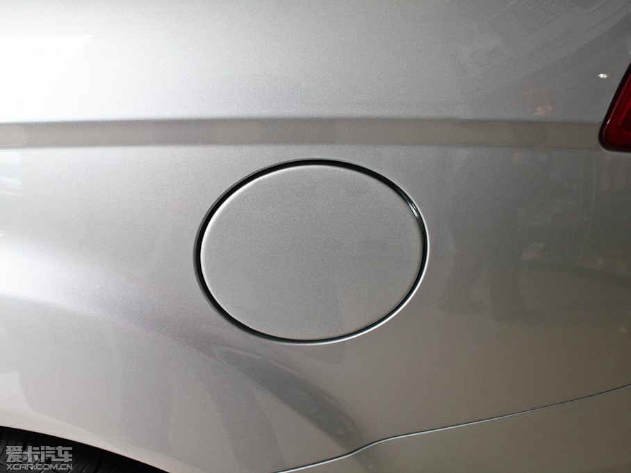 2012��vB50 1.6L �Ԅ��촰��