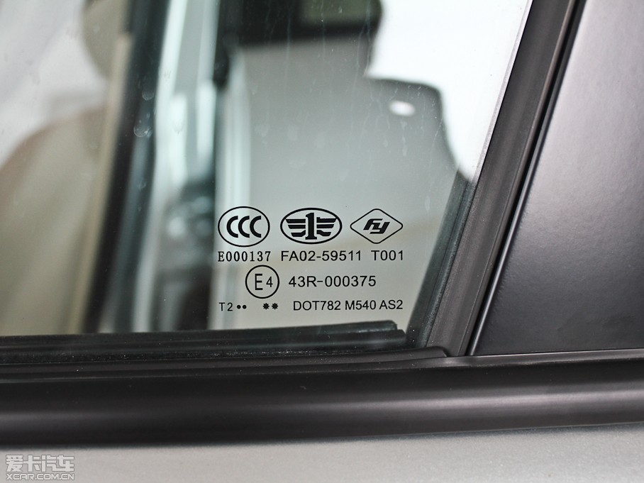 2012��vB50 1.6L �Ԅ��촰��