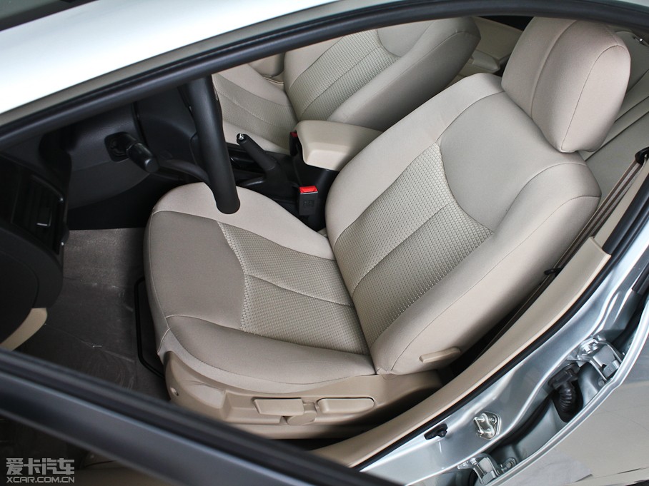 2012��vB50 1.6L �Ԅ��촰��