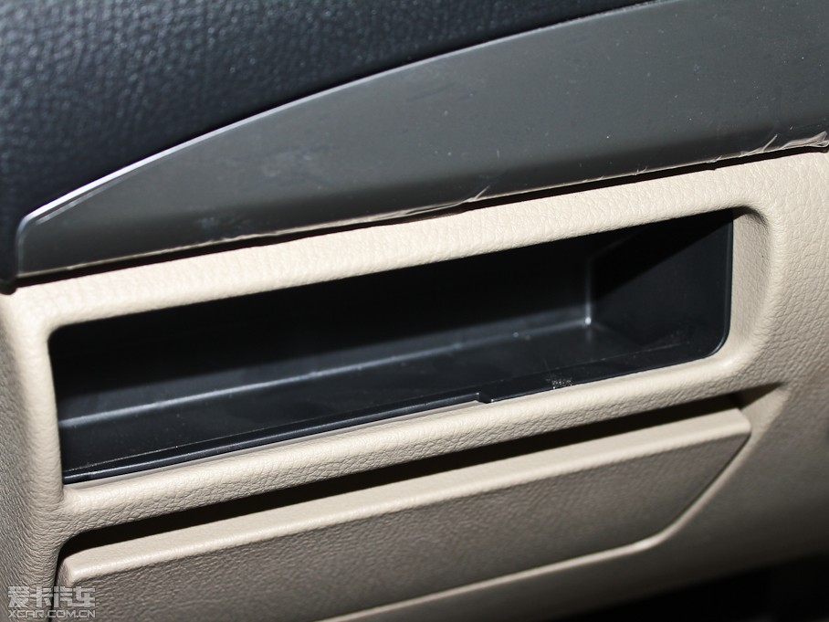 2012��vB50 1.6L �Ԅ��촰��