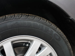 2012款1.6L 自动豪华版 轮胎品牌