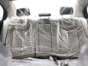 2012款1.6L 自动豪华版 后排座椅
