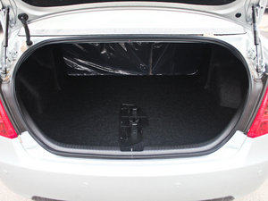 2012款1.6L 手动时尚版 行李厢空间