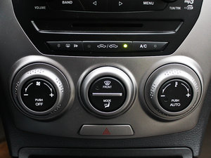 2012款1.6L 手动时尚版 空调调节