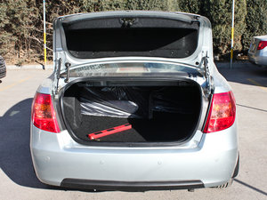 2012款1.6L 手动天窗版 空间座椅